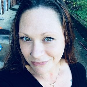 Meet your Posher, Alicia